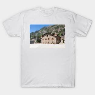 Casa de la Vall T-Shirt